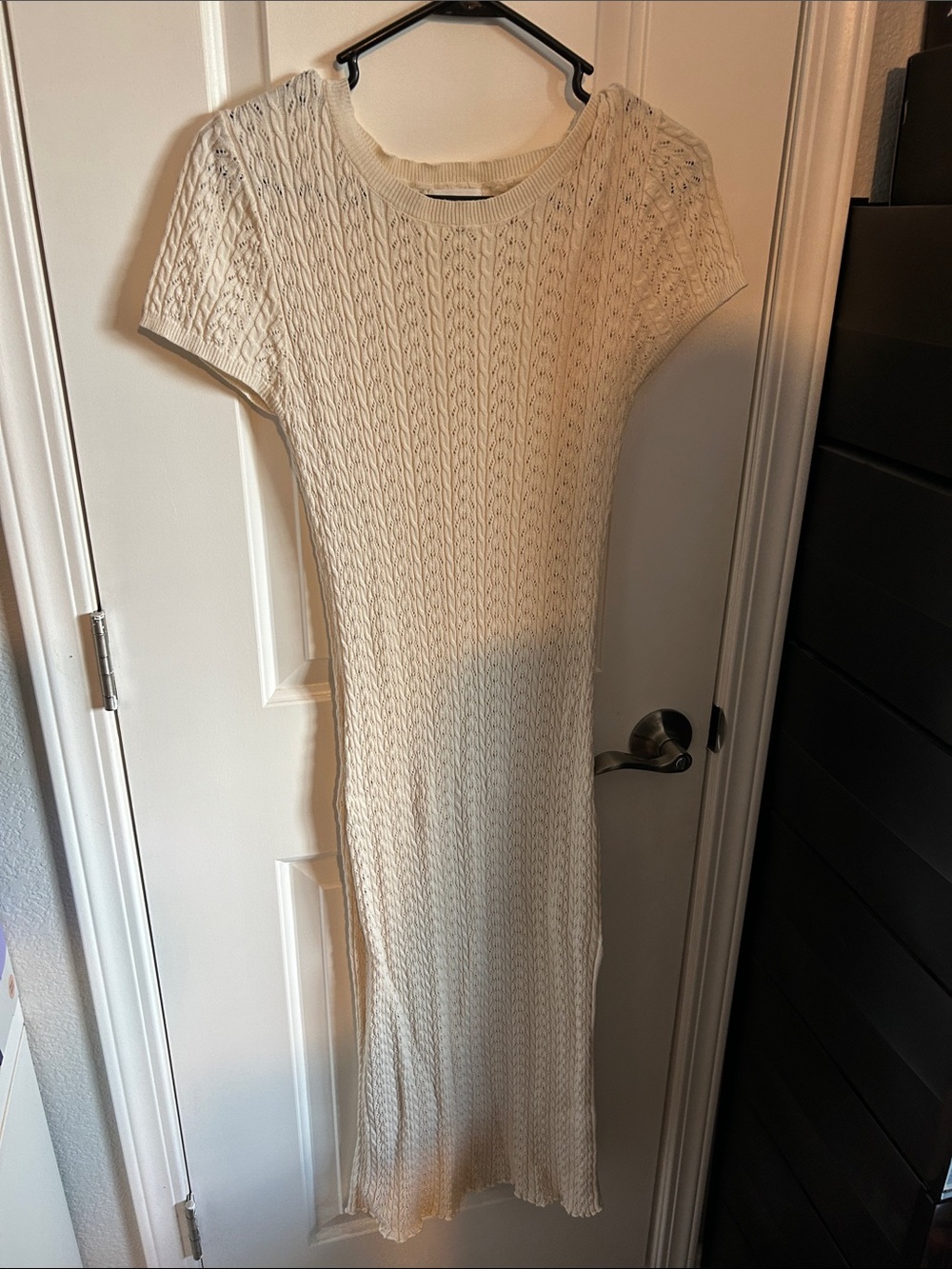 Cream Cable-Knit Short Sleeve Maxi Dress — Brand Unknown
